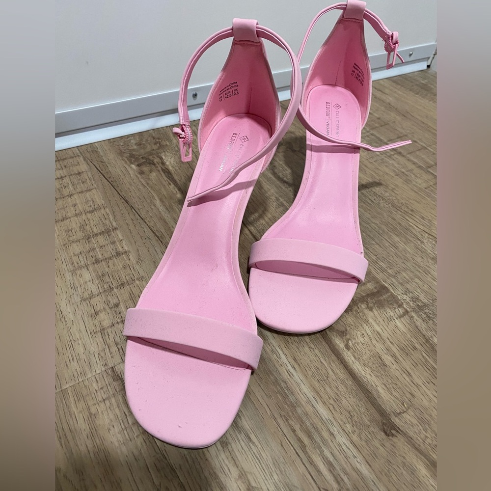 Call it Spring Pink Heels 🎀🌸 - Picture 7 of 8